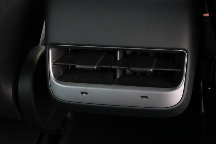 2022 Tesla Model 3 Rear-Wheel Drive