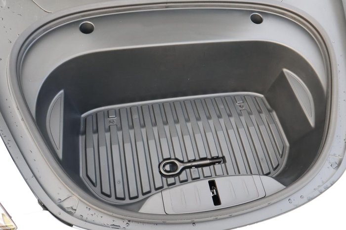 2022 Tesla Model 3 Rear-Wheel Drive
