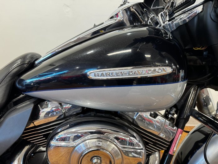 2012 Harley-Davidson FLHTCU U/C ELECTRA GLIDE Black
