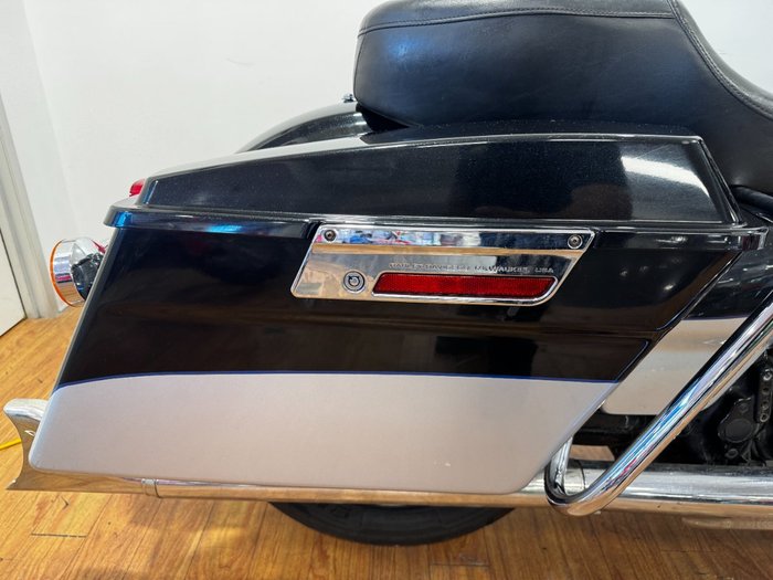 2012 Harley-Davidson FLHTCU U/C ELECTRA GLIDE Black