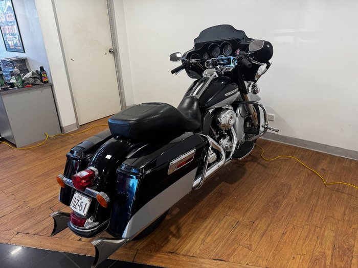 2012 Harley-Davidson FLHTCU U/C ELECTRA GLIDE Black