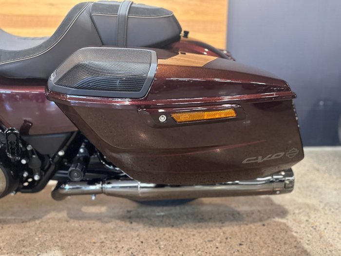 2024 HARLEY-DAVIDSON FLHXSE CVO STREET GLIDE (121)