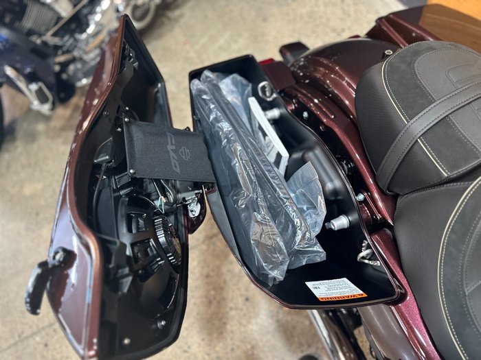 2024 HARLEY-DAVIDSON FLHXSE CVO STREET GLIDE (121)