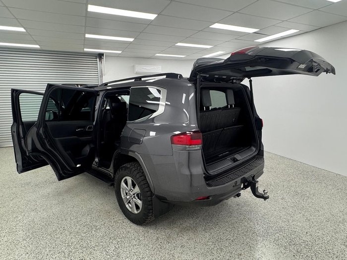 2023 Toyota Landcruiser Sahara FJA300R 4X4 Dual Range Graphite