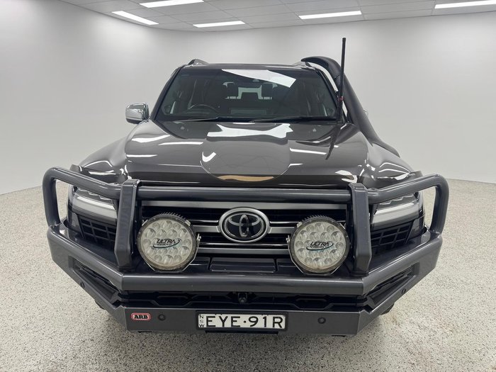 2023 Toyota Landcruiser Sahara FJA300R 4X4 Dual Range Graphite