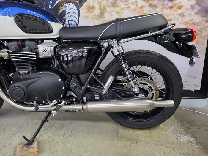 2022 Triumph BONNEVILLE T100 BLUE