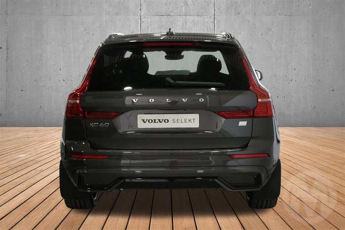 2023 Volvo XC60 Recharge Ultimate T8 Plug-In Hybrid