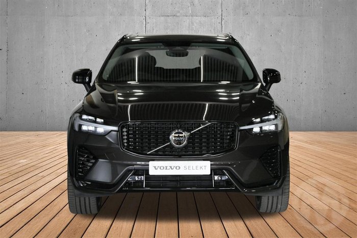 2023 Volvo XC60 Recharge Ultimate T8 Plug-In Hybrid