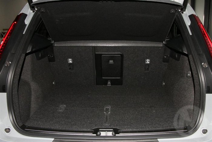 2024 Volvo XC40 Ultra B4 Bright