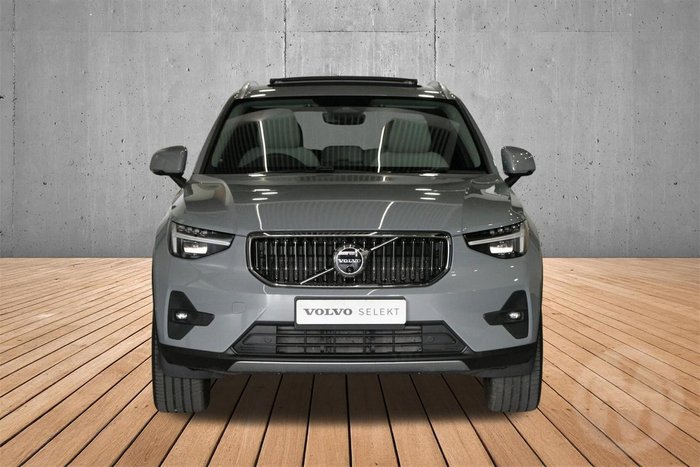 2024 Volvo XC40 Ultra B4 Bright