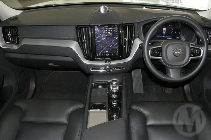 2025 Volvo XC60 Ultra B5 Bright
