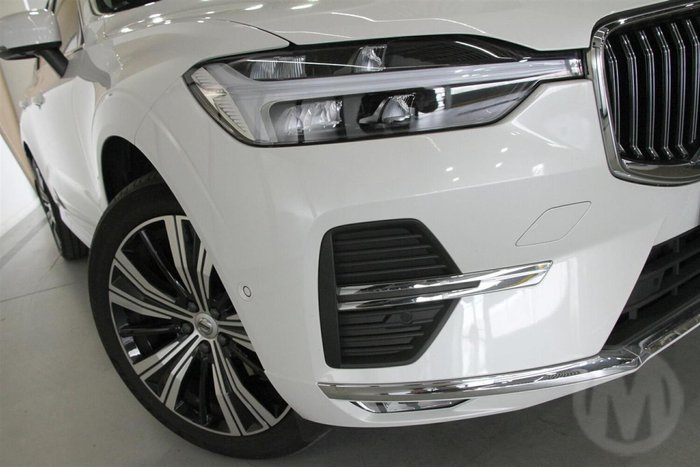 2025 Volvo XC60 Ultra B5 Bright