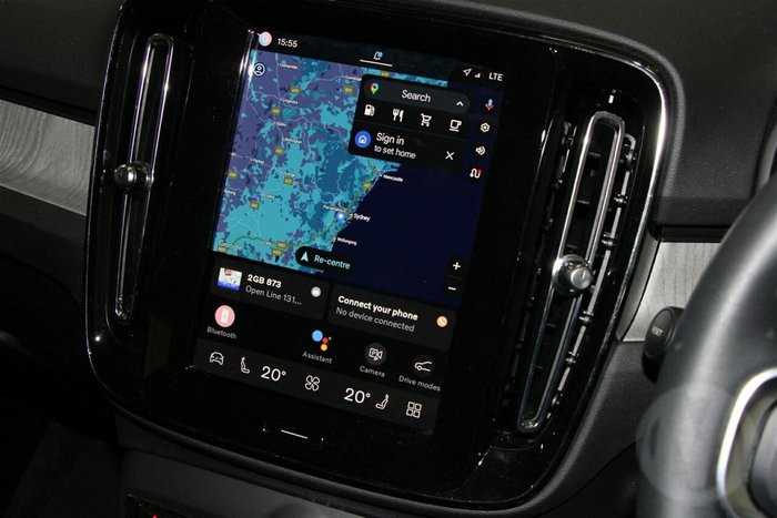 2025 Volvo XC40 Plus B4