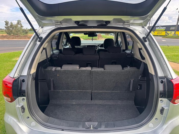2020 Mitsubishi Outlander ES