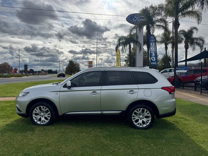2020 Mitsubishi Outlander ES