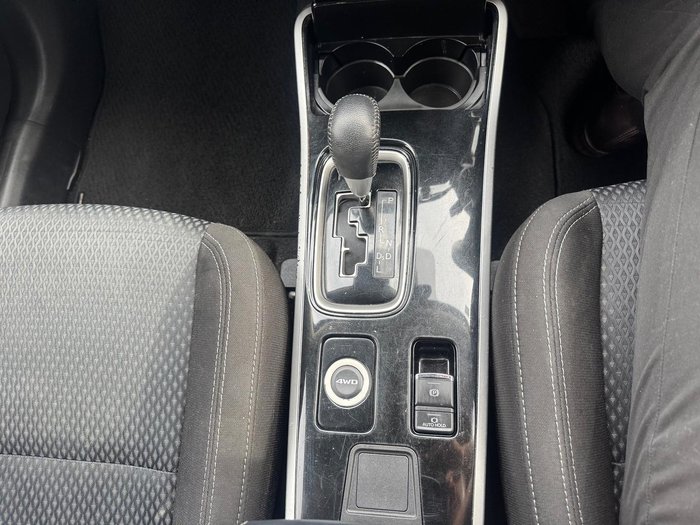 2020 Mitsubishi Outlander ES