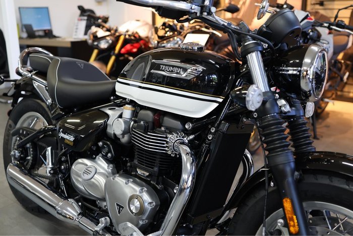2025 Triumph Bonneville Speedmaster Speedmaster Black
