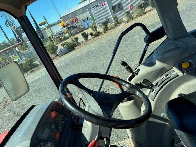 2009 Kubota M8540 Narrow