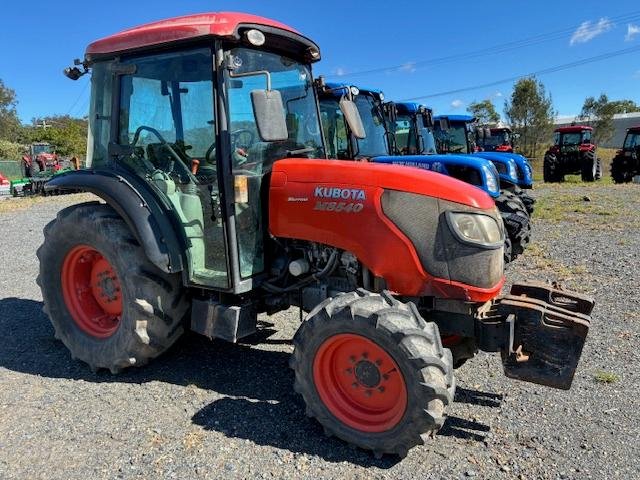2009 Kubota M8540 Narrow