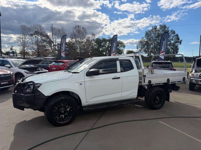 2025 Isuzu D-MAX SX MY25.5 4X4 Dual Range Mineral White