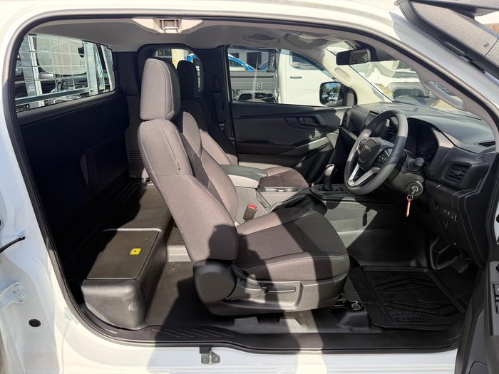 2025 Isuzu D-MAX SX MY25.5 4X4 Dual Range Mineral White