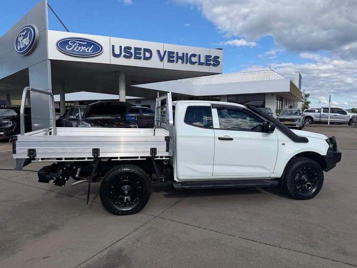 2025 Isuzu D-MAX SX MY25.5 4X4 Dual Range Mineral White