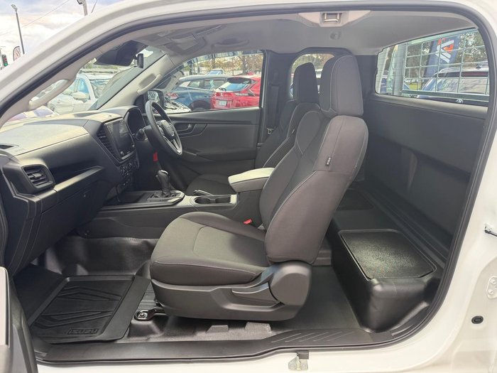 2025 Isuzu D-MAX SX MY25.5 4X4 Dual Range Mineral White
