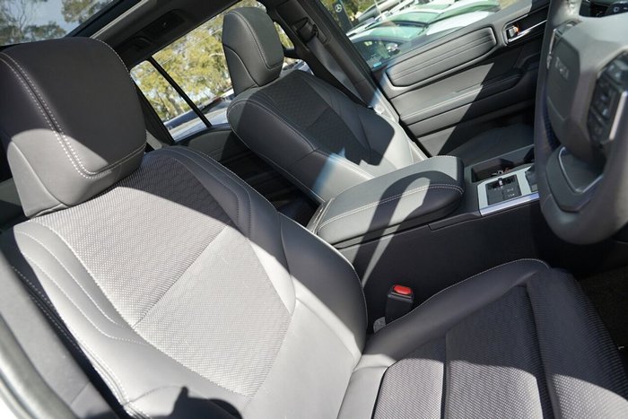 2024 Toyota Landcruiser Prado Kakadu