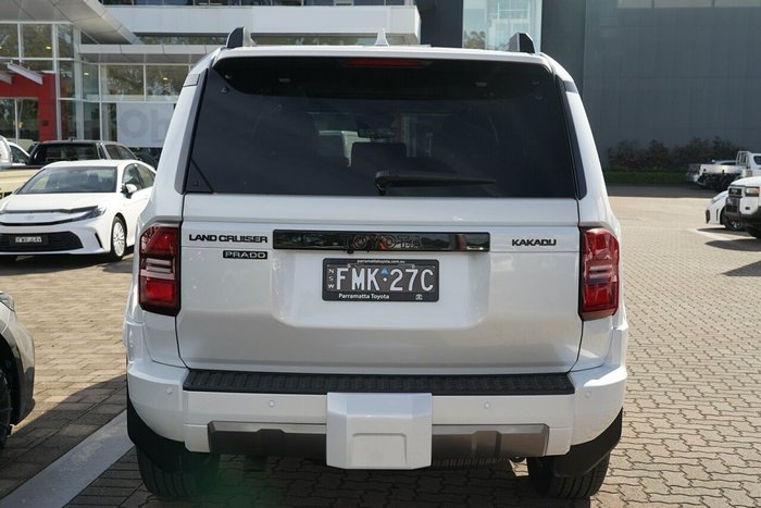 2024 Toyota Landcruiser Prado Kakadu