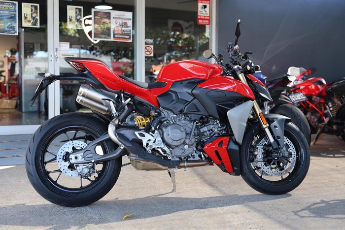 2025 Ducati Streetfighter V2 Streetfighter Red