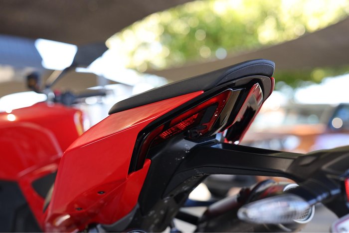 2025 Ducati Streetfighter V2 Streetfighter Red
