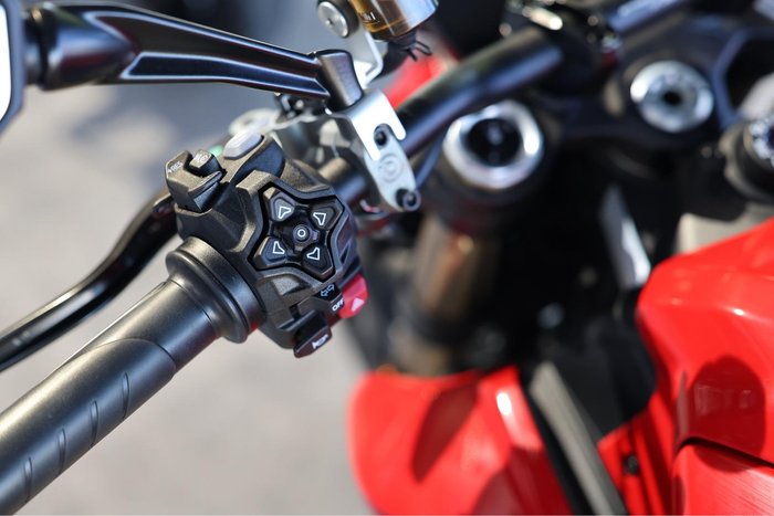 2025 Ducati Streetfighter V2 Streetfighter Red