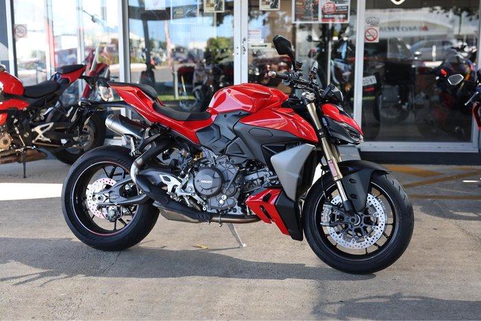 2025 Ducati Streetfighter V2 Streetfighter Red