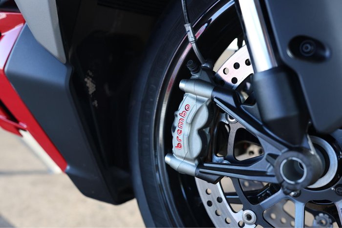 2025 Ducati Streetfighter V2 Streetfighter Red