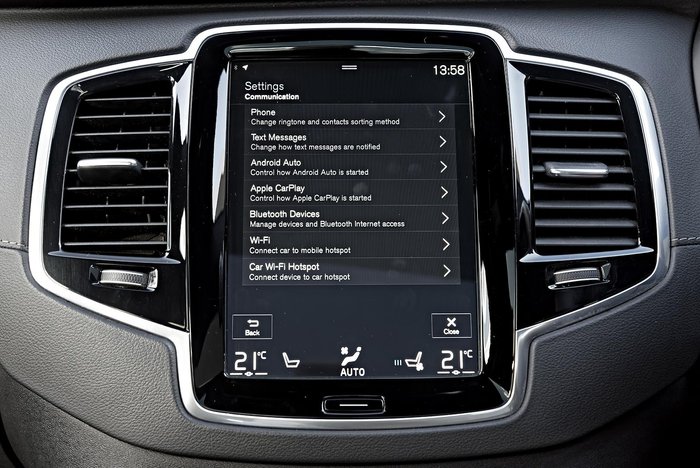 2021 Volvo XC90 T6 R-Design