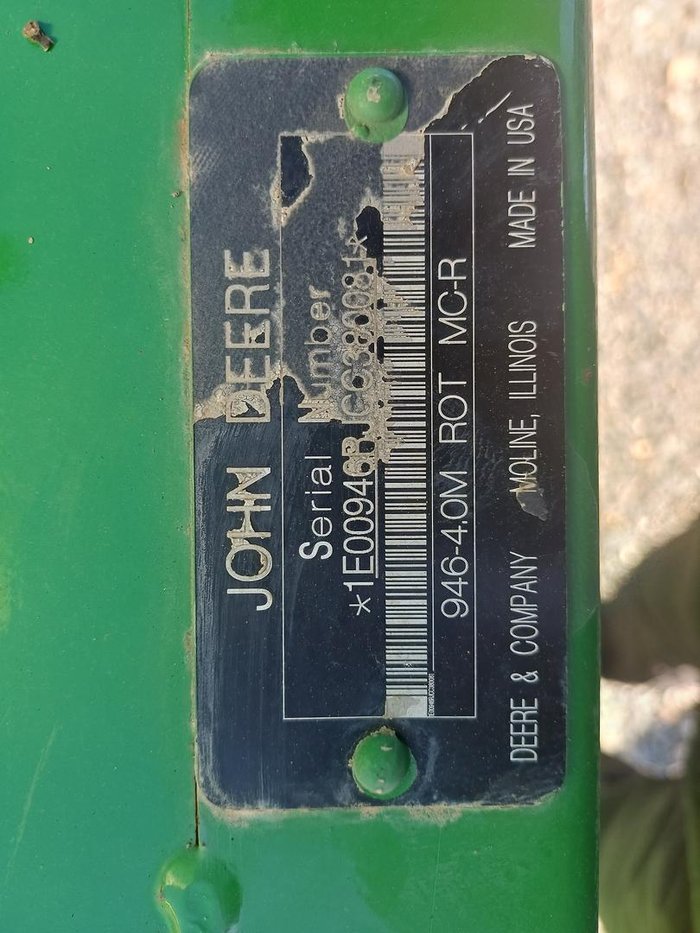 2012 John Deere 946