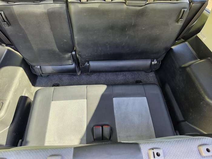 2005 Mitsubishi Pajero Platinum Edition