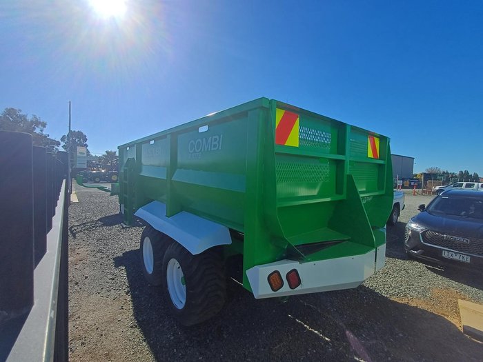 2022 Hustler Combi Rx178 Feedout Wagon
