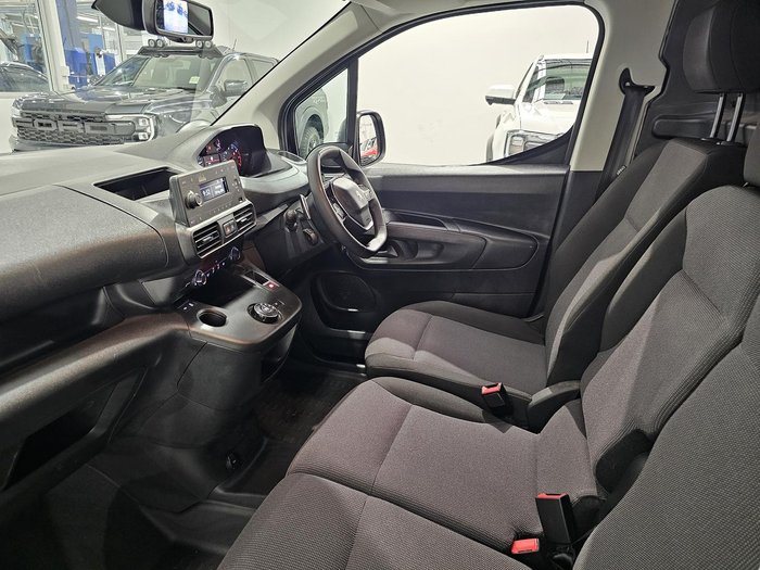 2021 Peugeot Partner Pro