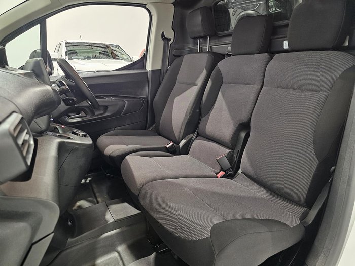 2021 Peugeot Partner Pro