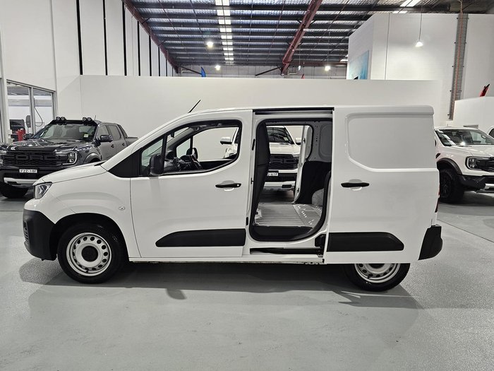 2021 Peugeot Partner Pro