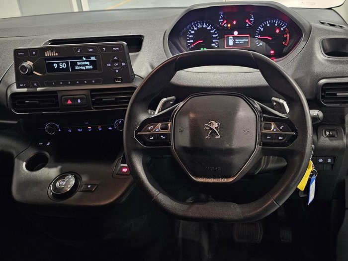 2021 Peugeot Partner Pro