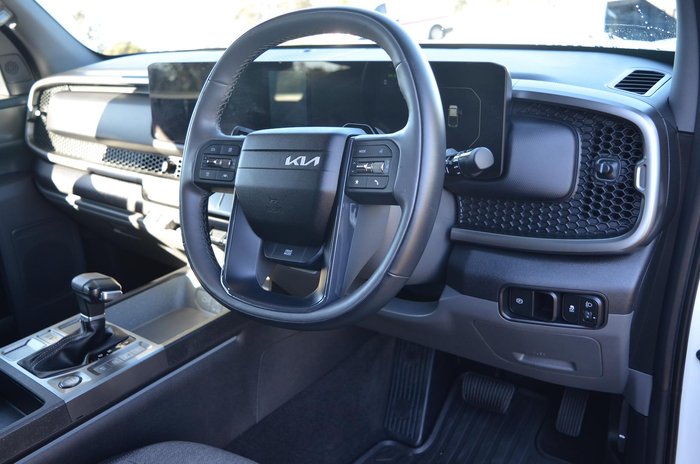 2025 Kia Tasman S