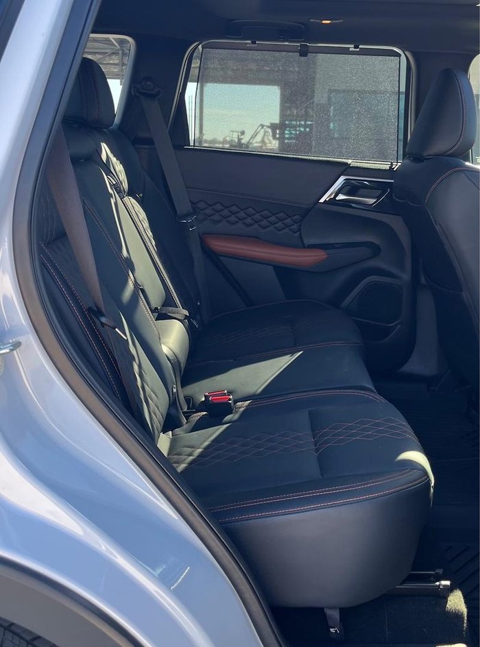 2023 Mitsubishi Outlander Exceed Tourer