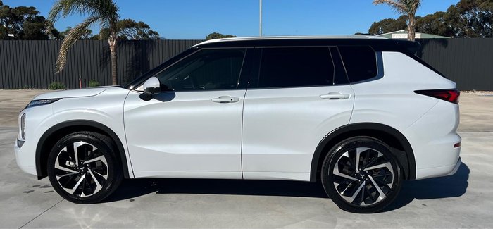 2023 Mitsubishi Outlander Exceed Tourer