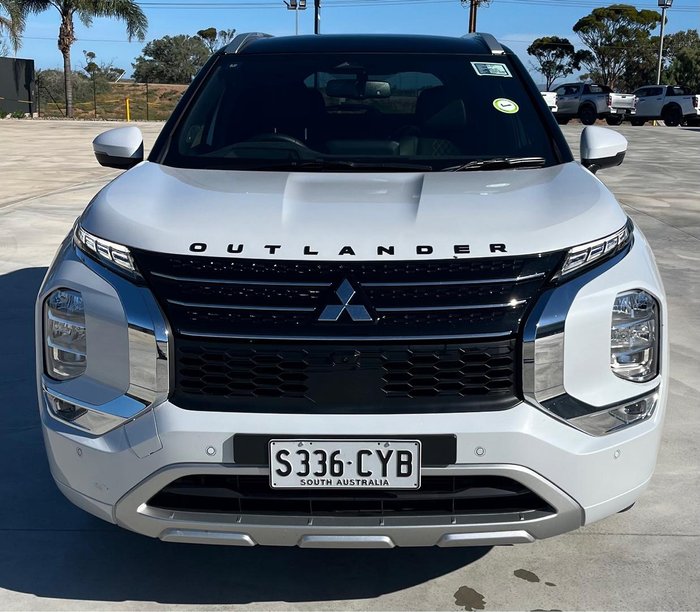 2023 Mitsubishi Outlander Exceed Tourer