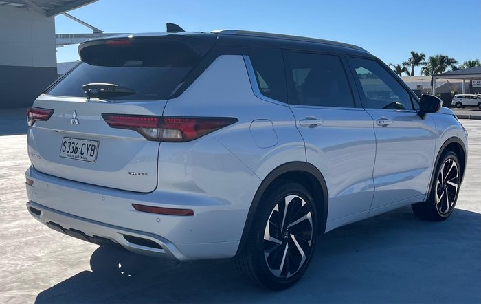 2023 Mitsubishi Outlander Exceed Tourer