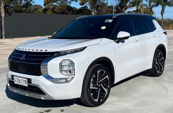 2023 Mitsubishi Outlander Exceed Tourer