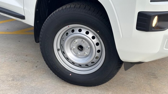 2026 Mitsubishi Triton GLX MV MY25 4x2 White