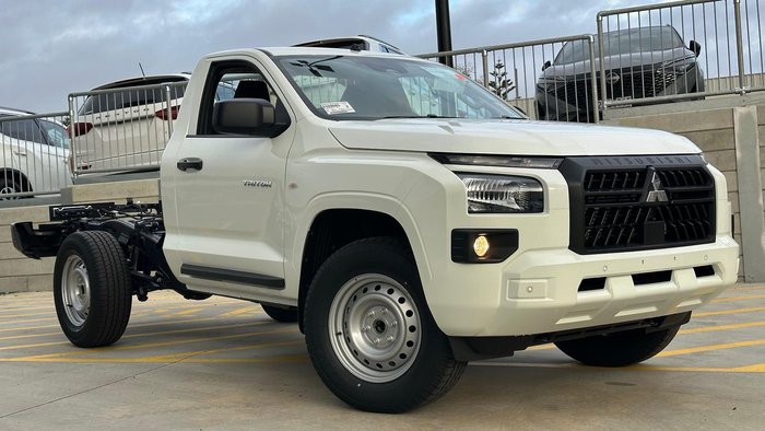 2026 Mitsubishi Triton GLX